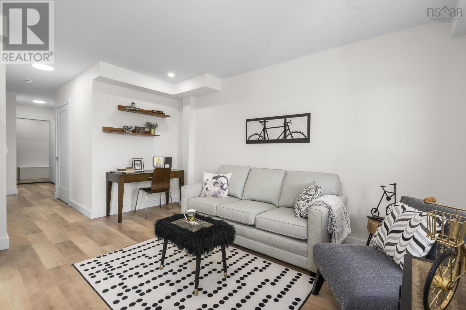 42 Berm Street - 35