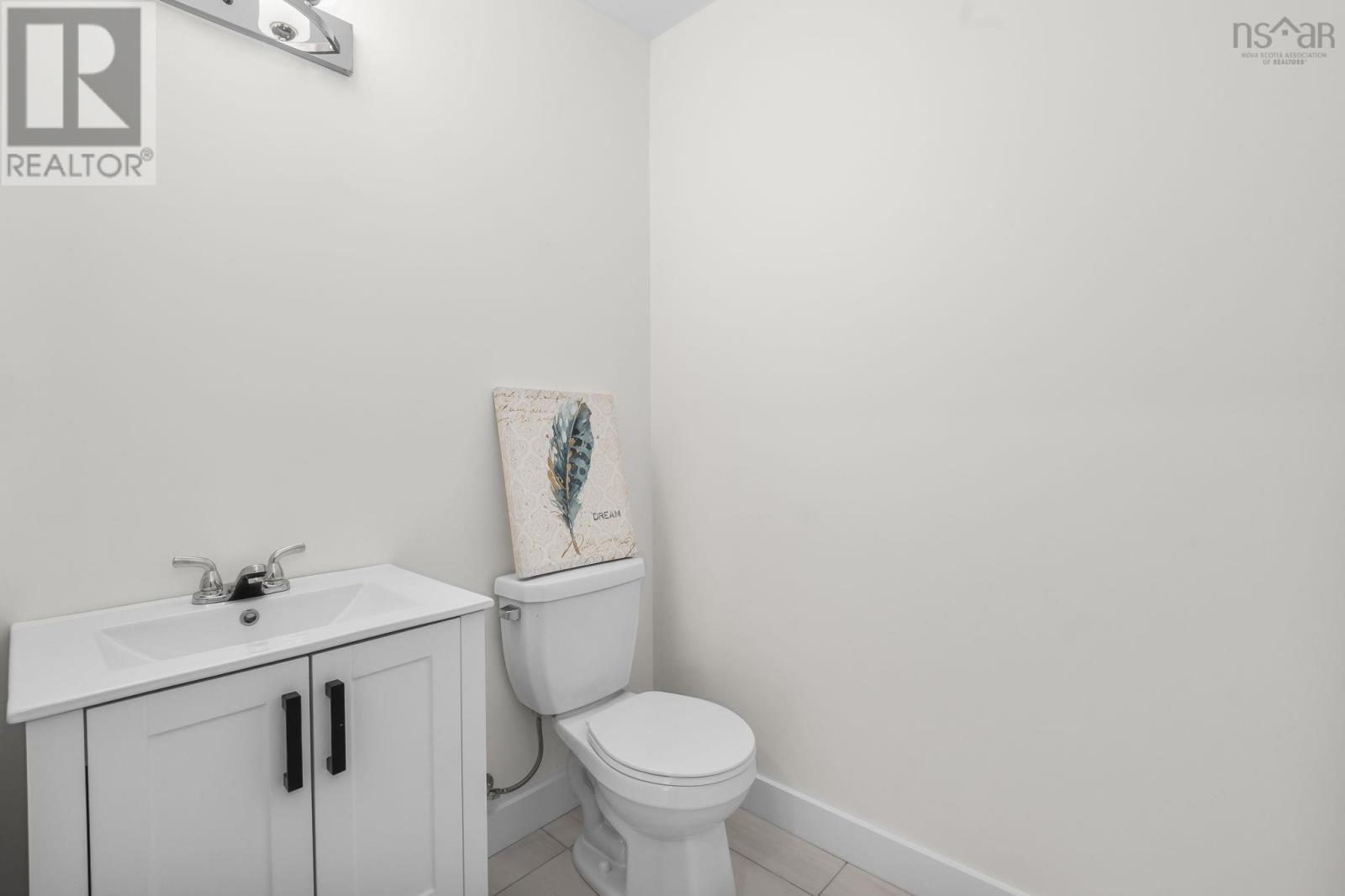 42 Berm Street - 19