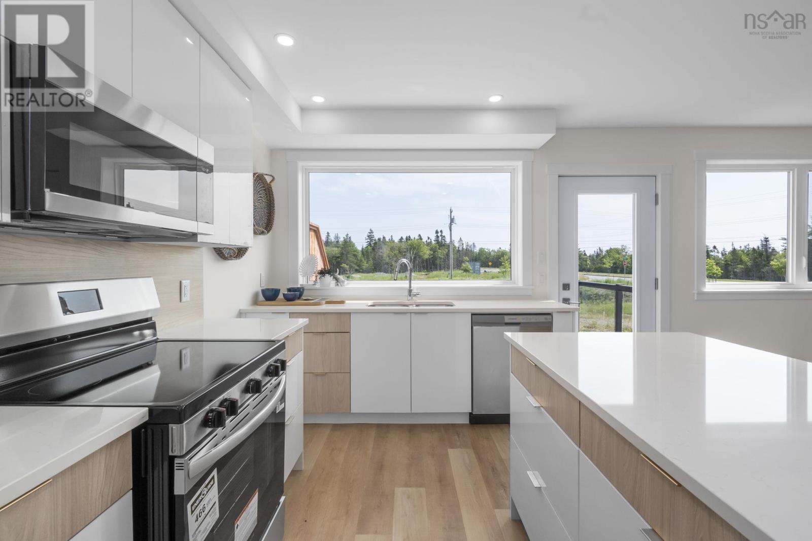 42 Berm Street - 10