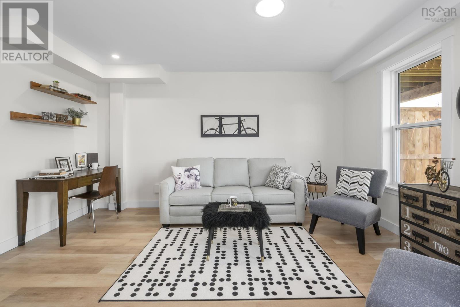 42 Berm Street - 36