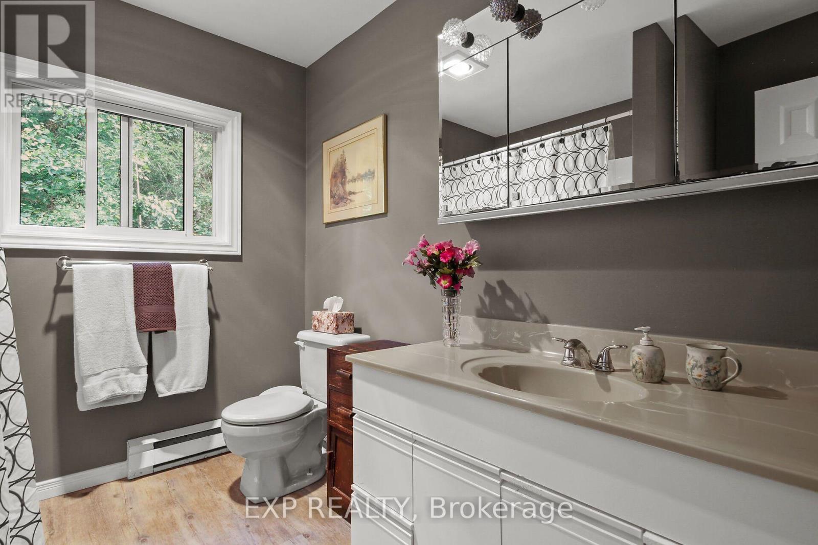 1798 BURNT LANDS ROAD, Ottawa. Luxury613. By Peter Sagos - Image 17