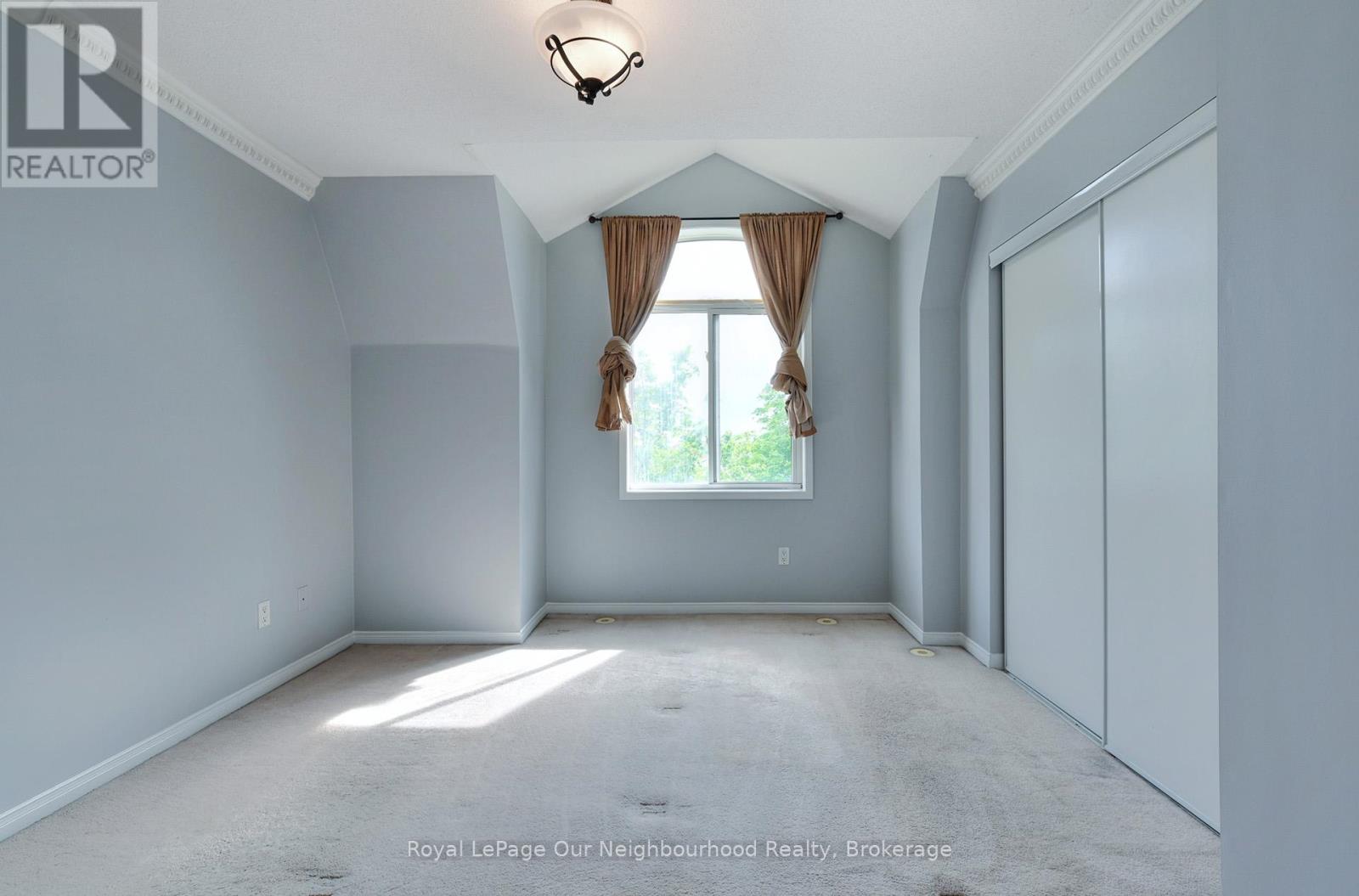 #96 50 STRATHAVEN DRIVE - 13