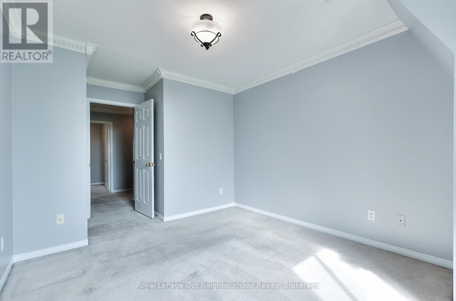 #96 50 STRATHAVEN DRIVE - 15