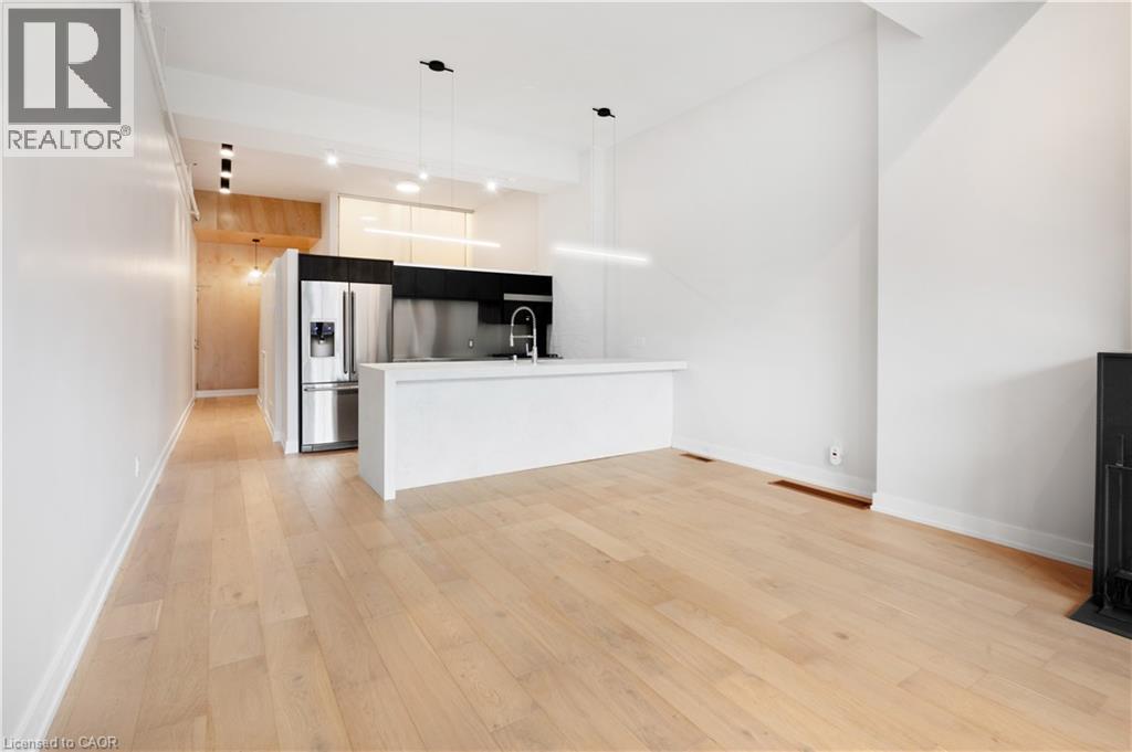 #105 676 RICHMOND Street W - 3