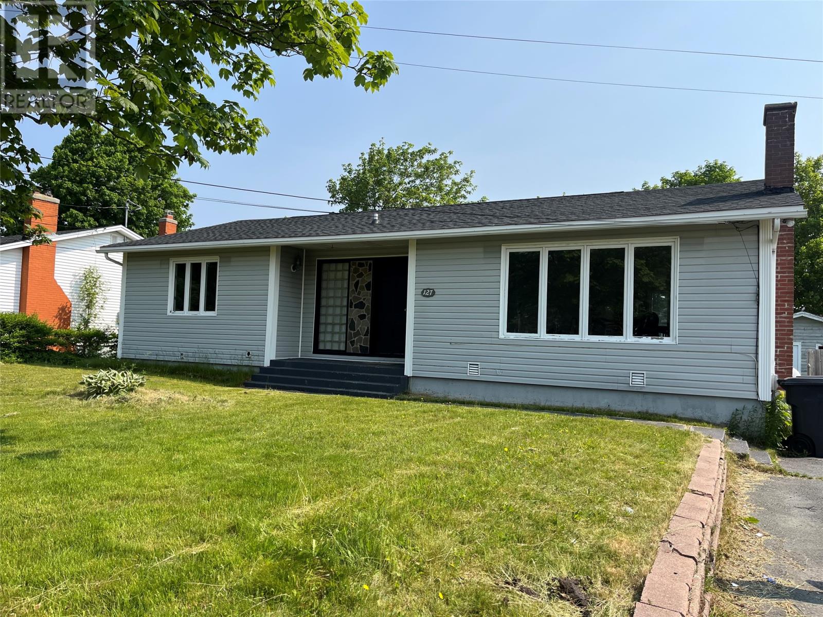 127 Commonwealth Avenue - Image 2