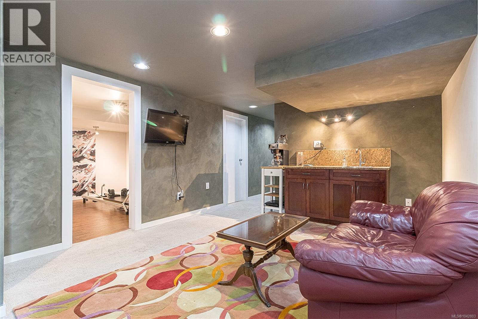 1288 Roy Rd - 29