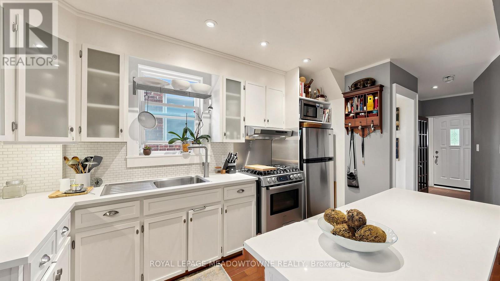 331 GLENHOLME AVENUE - Image 13