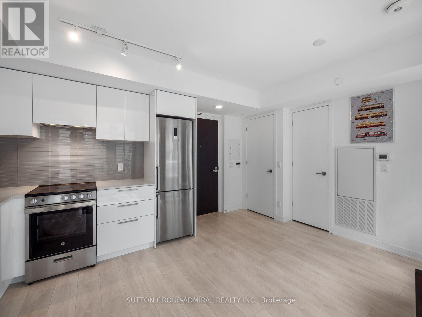 #1404 18 MAITLAND TERRACE - Image 11
