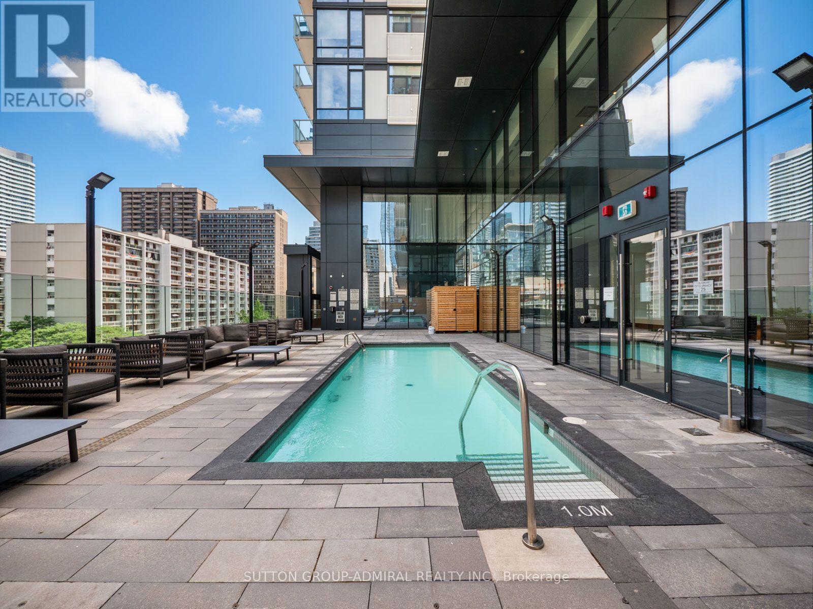 #1404 18 MAITLAND TERRACE - Image 18