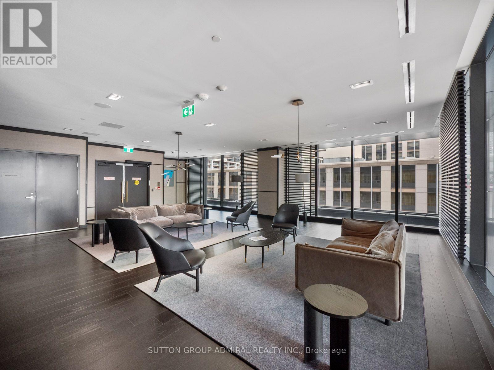 #1404 18 MAITLAND TERRACE - Image 26