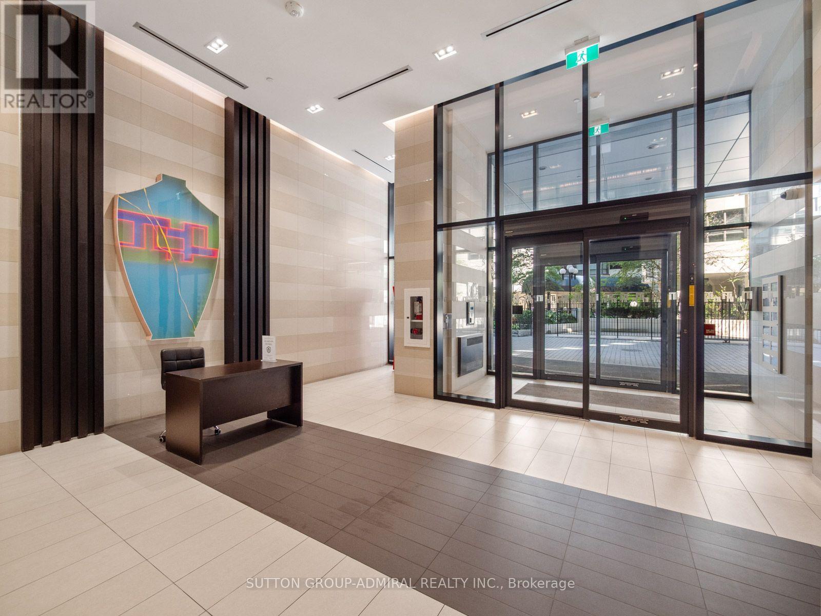 #1404 18 MAITLAND TERRACE - Image 30