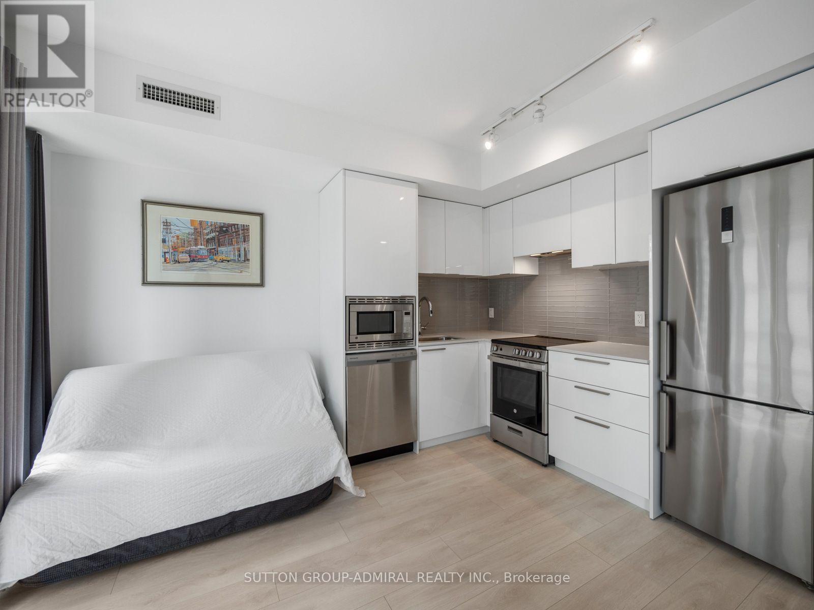 #1404 18 MAITLAND TERRACE - Image 8