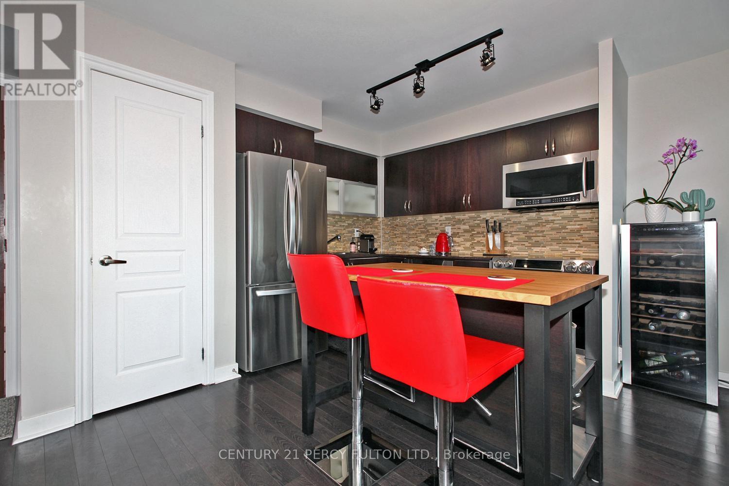 #406 80 WESTERN BATTERY ROAD - 3