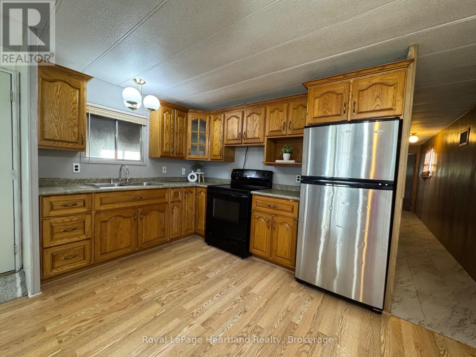 4 TRAILER PARK ROAD - 7
