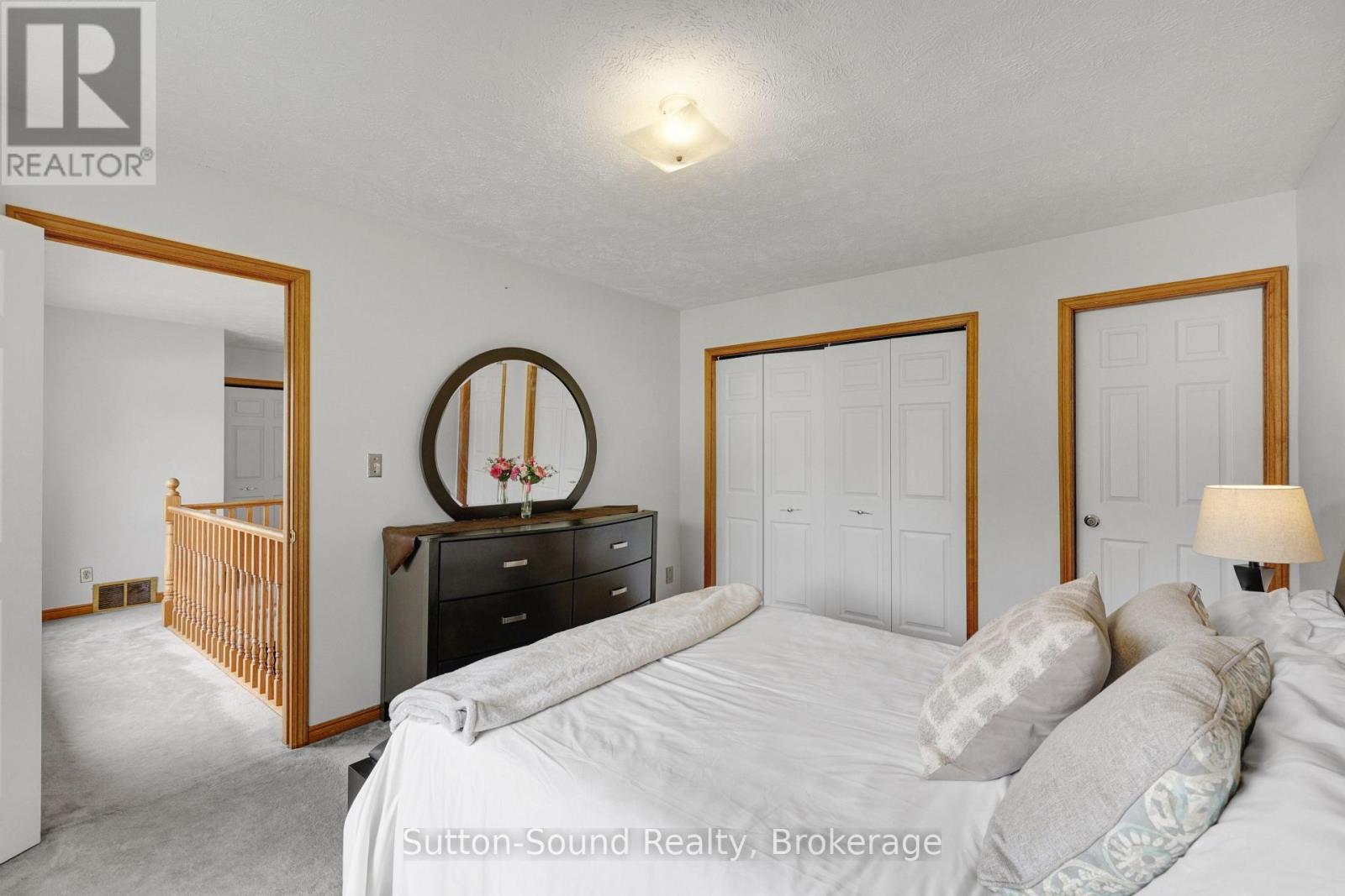 460 8TH AVENUE E - 26