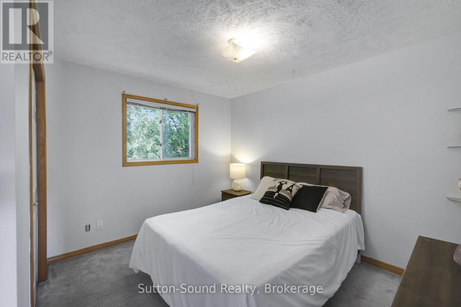 460 8TH AVENUE E - 29