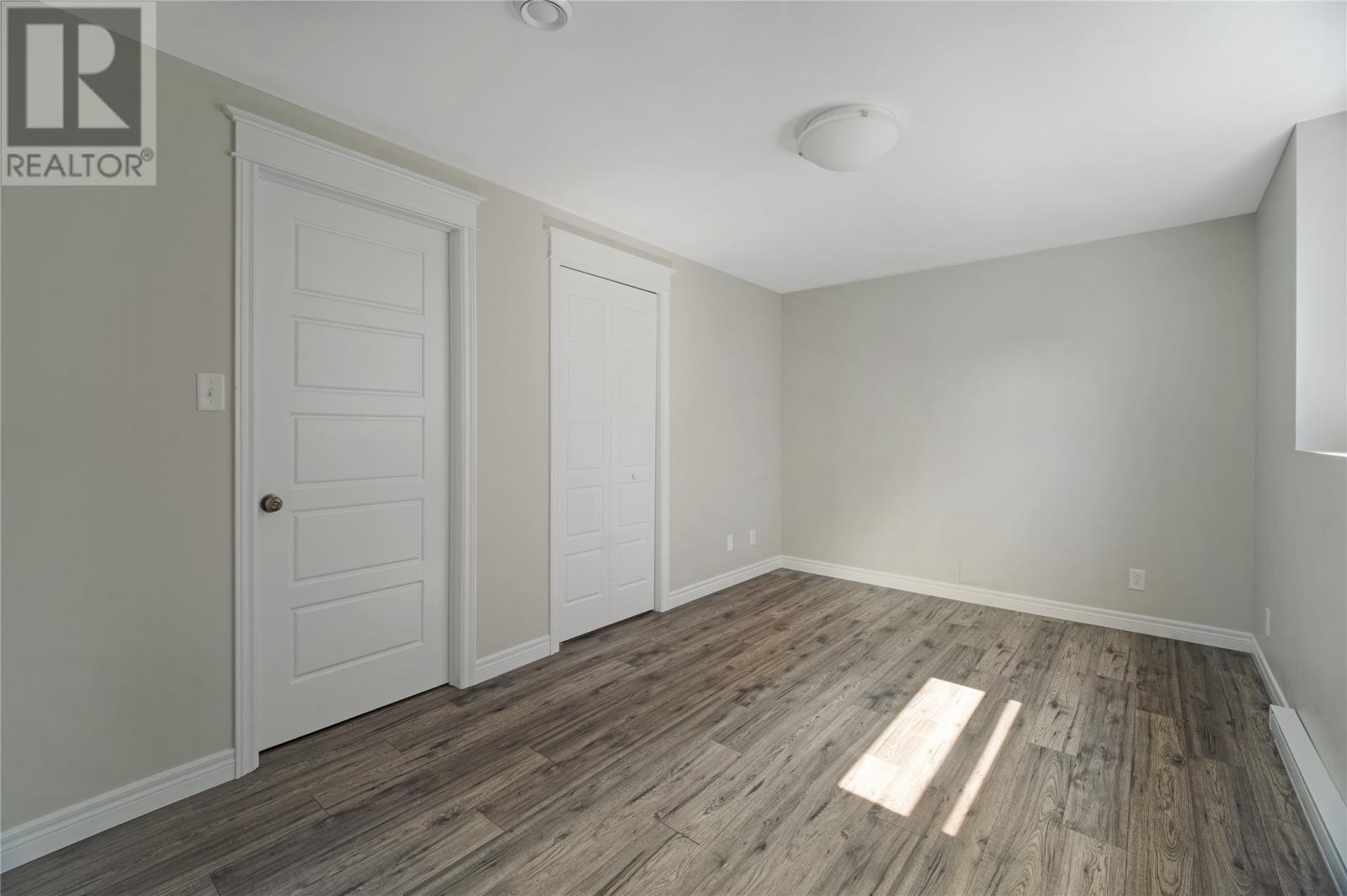 14 Lasalle Drive - 15
