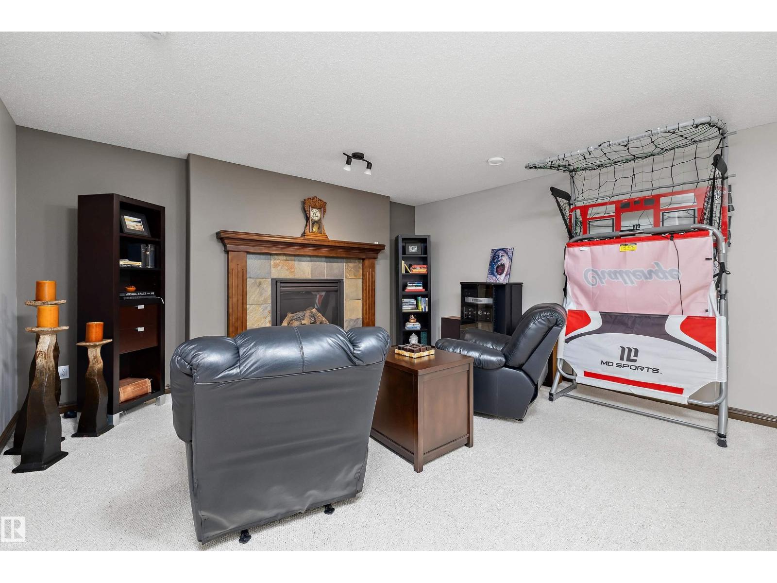 533 STEWART CR SW — photo 25