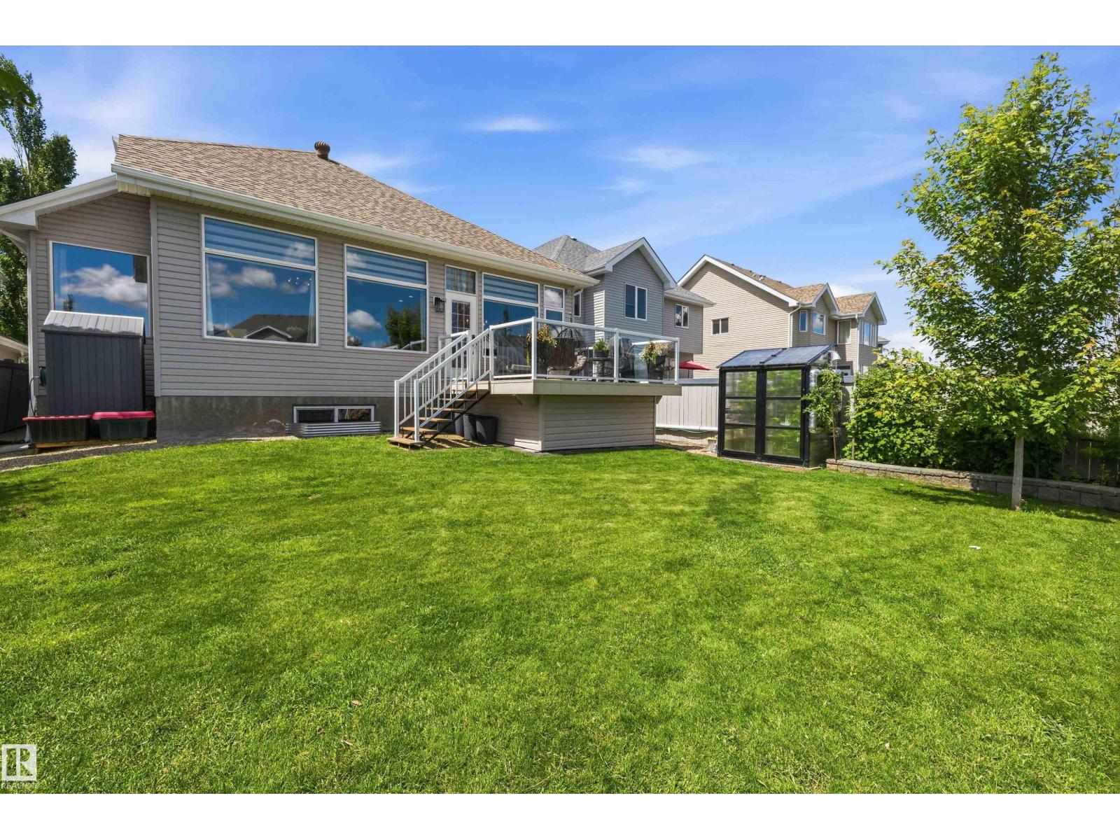 533 STEWART CR SW - 32