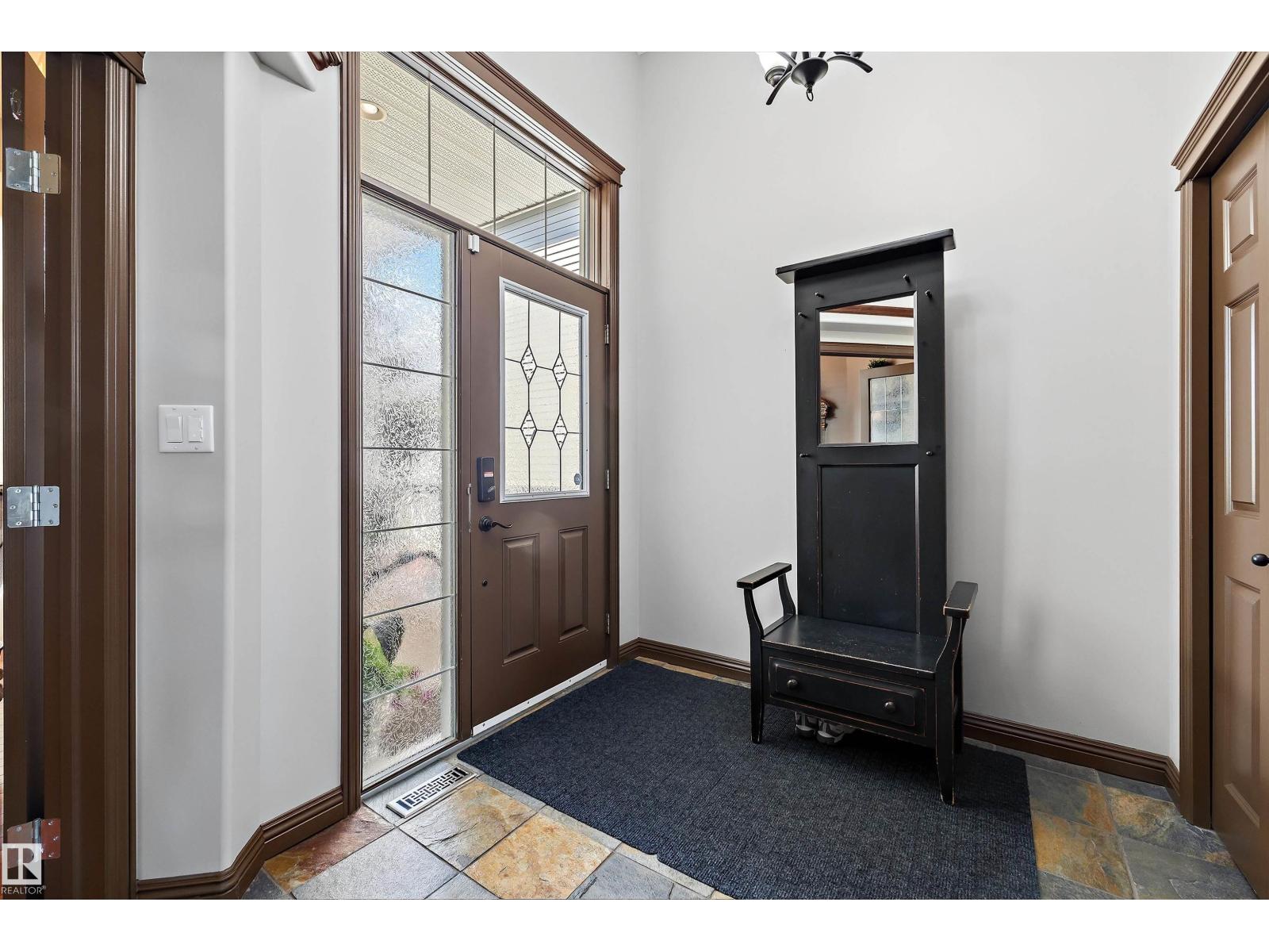 533 STEWART CR SW — photo 7