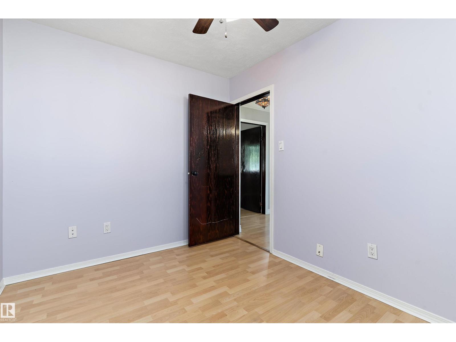 8936 154 ST NW - 17