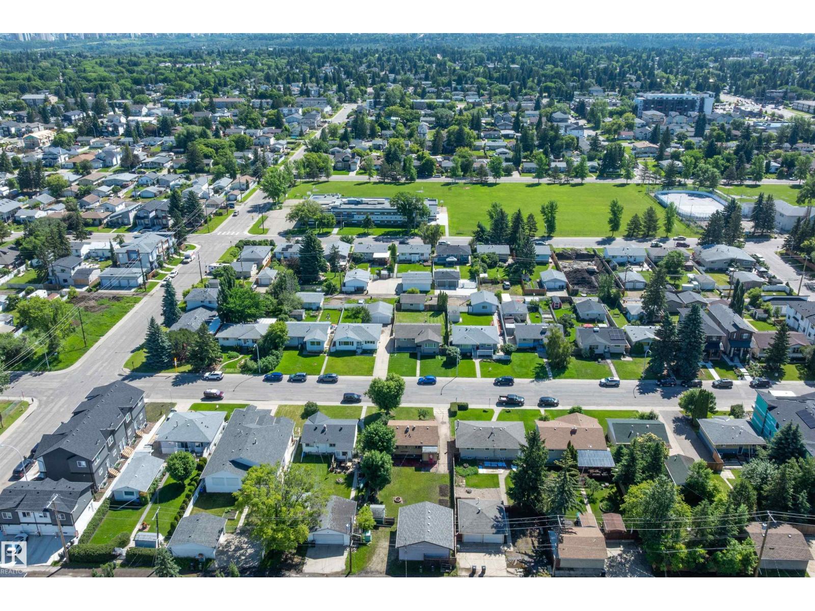 8936 154 ST NW - 38