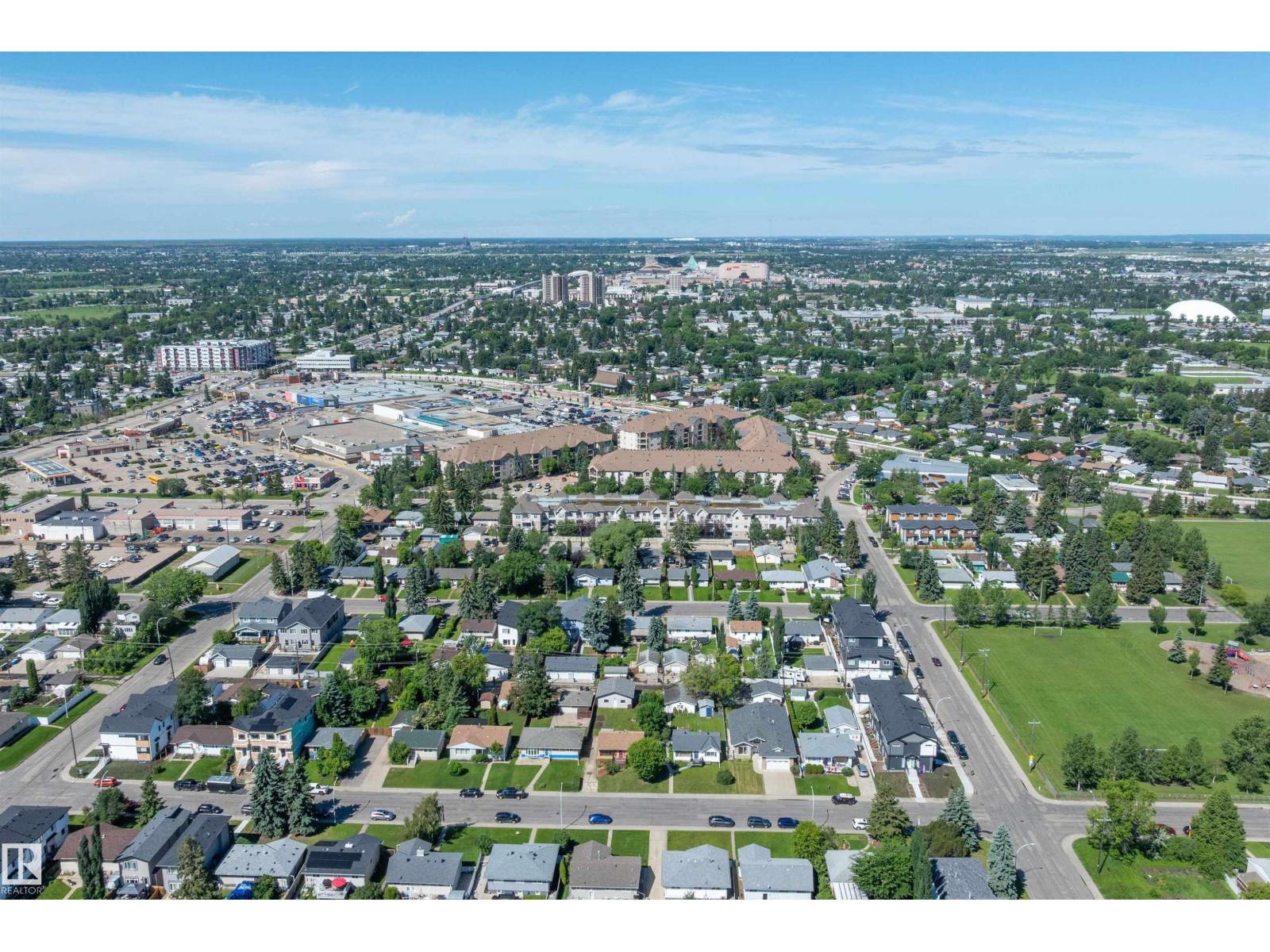 8936 154 ST NW - 45