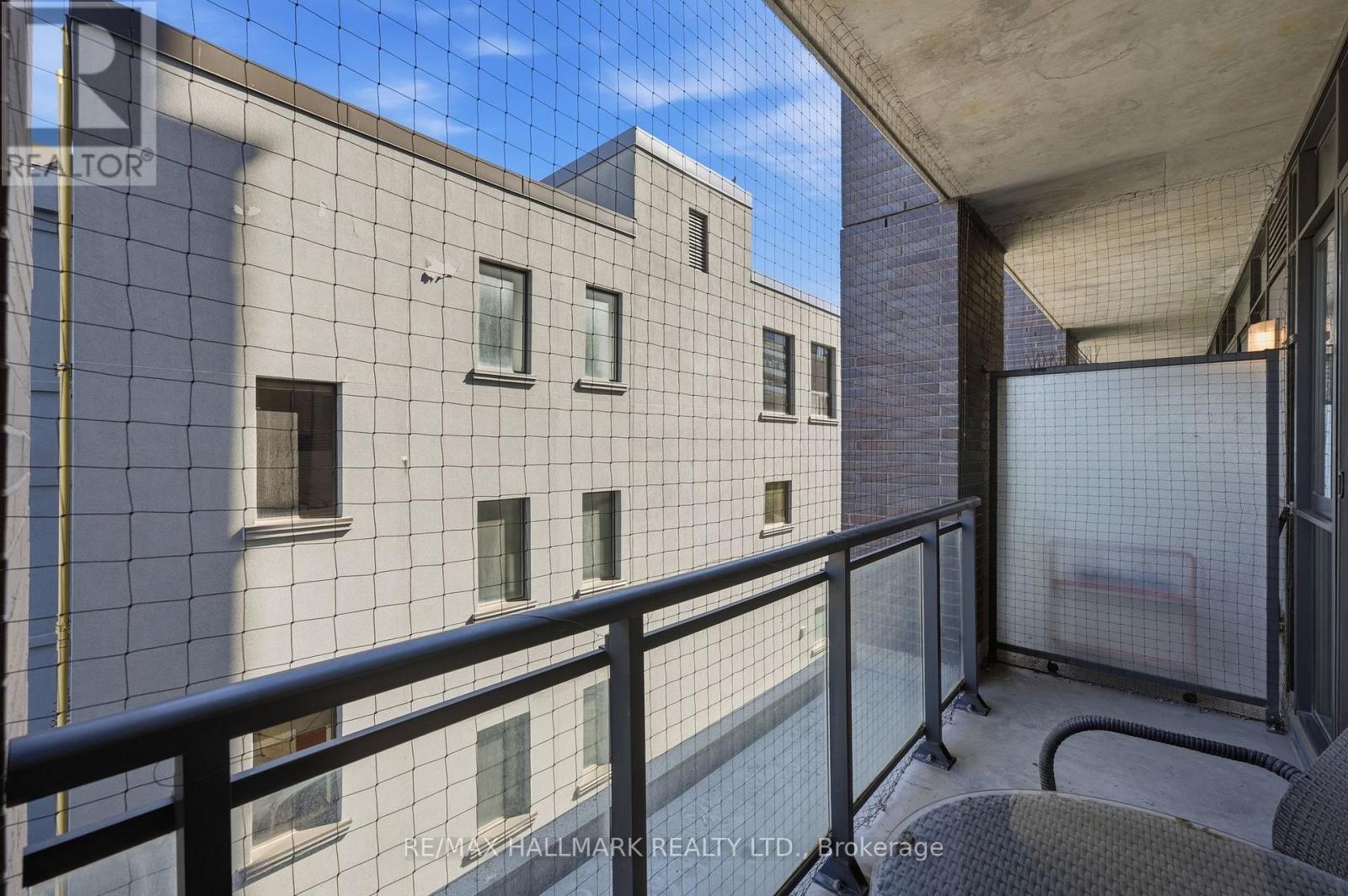 #323 1190 DUNDAS STREET E - 12