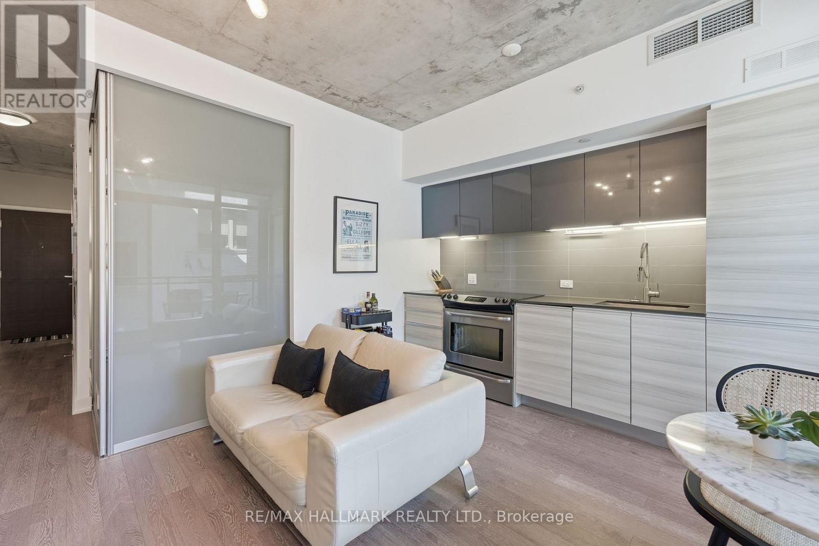 #323 1190 DUNDAS STREET E - 14