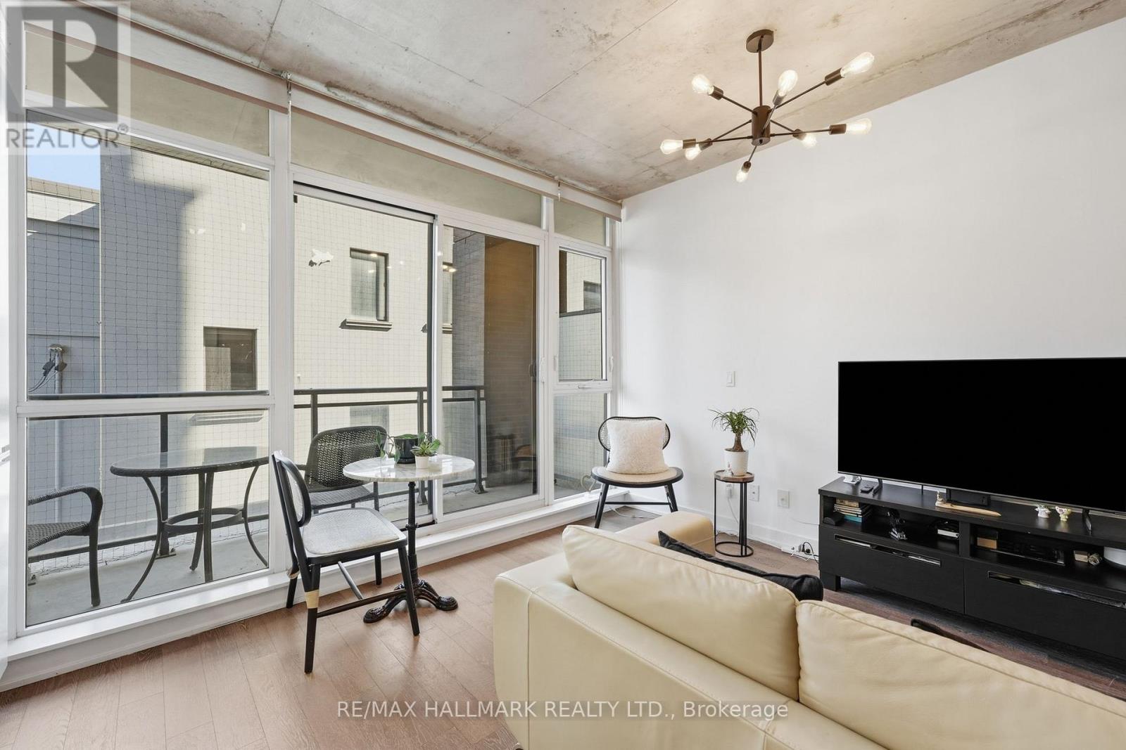 #323 1190 DUNDAS STREET E - 2