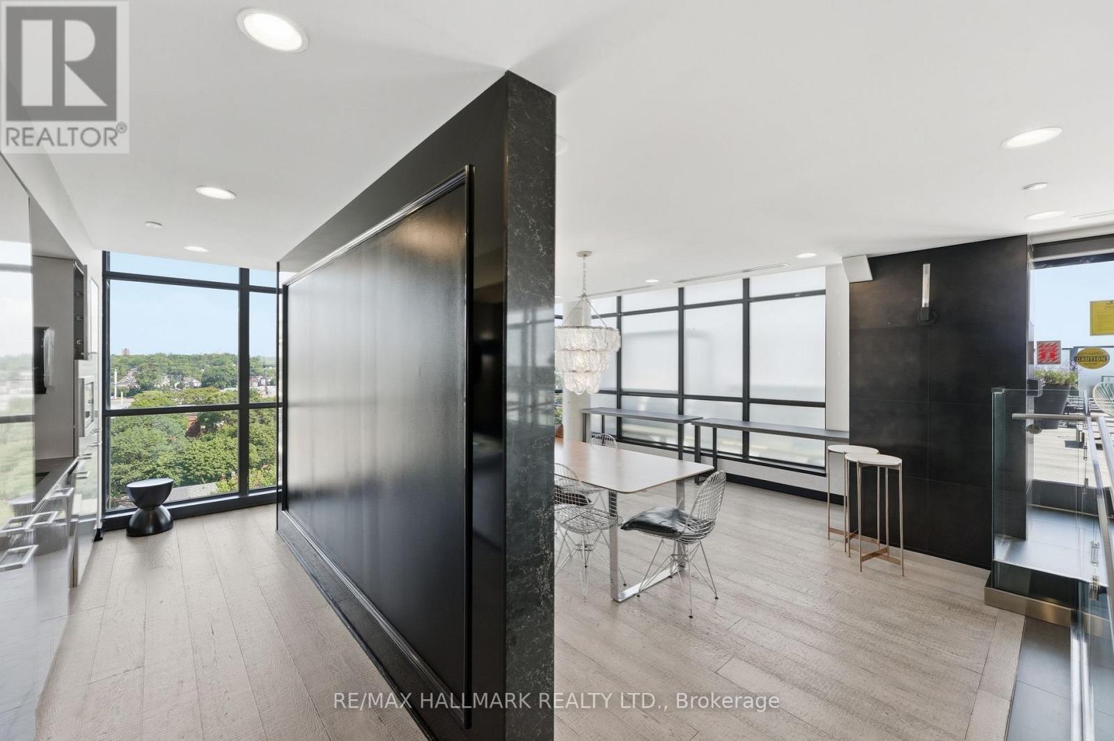 #323 1190 DUNDAS STREET E - 20