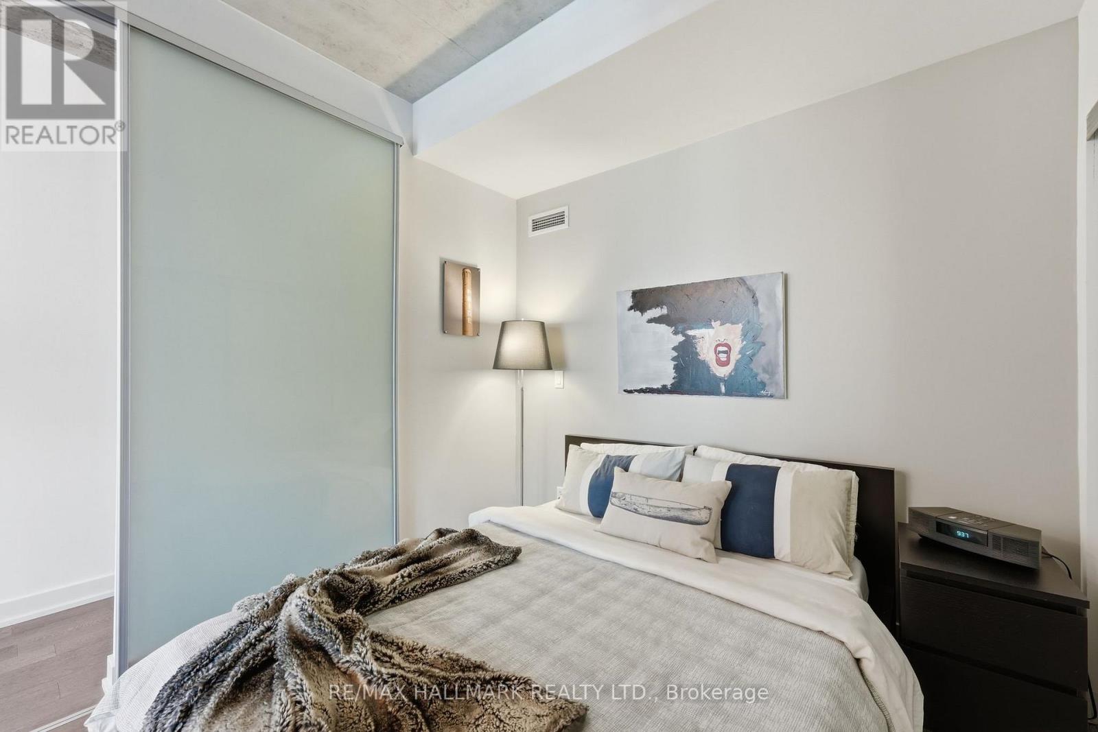 #323 1190 DUNDAS STREET E - 6
