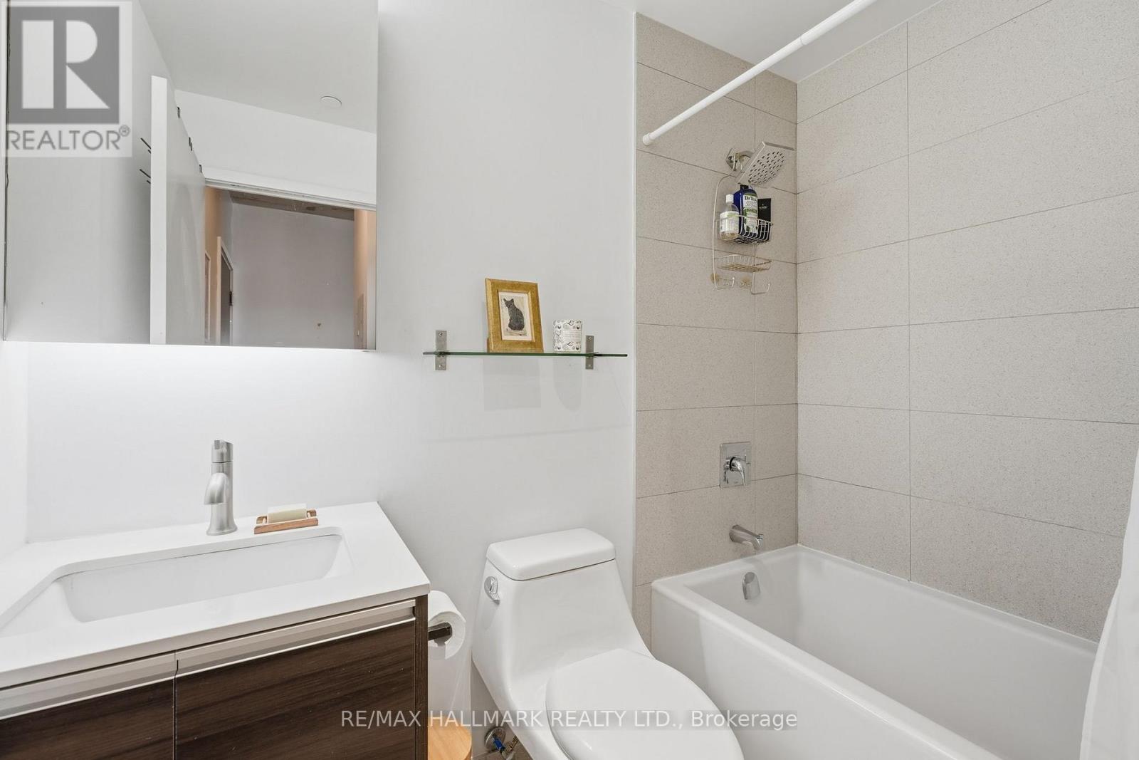 #323 1190 DUNDAS STREET E - 8