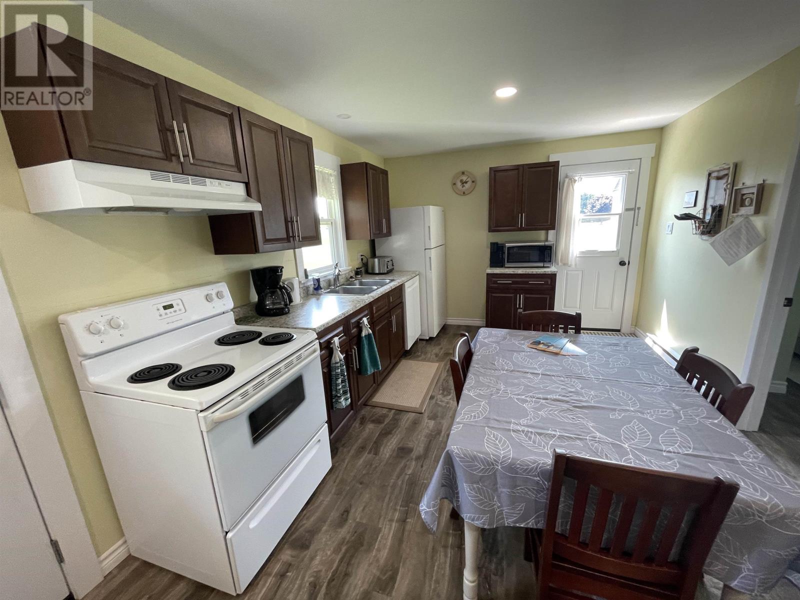 408,404,396 FORTUNE COVE Road - 24