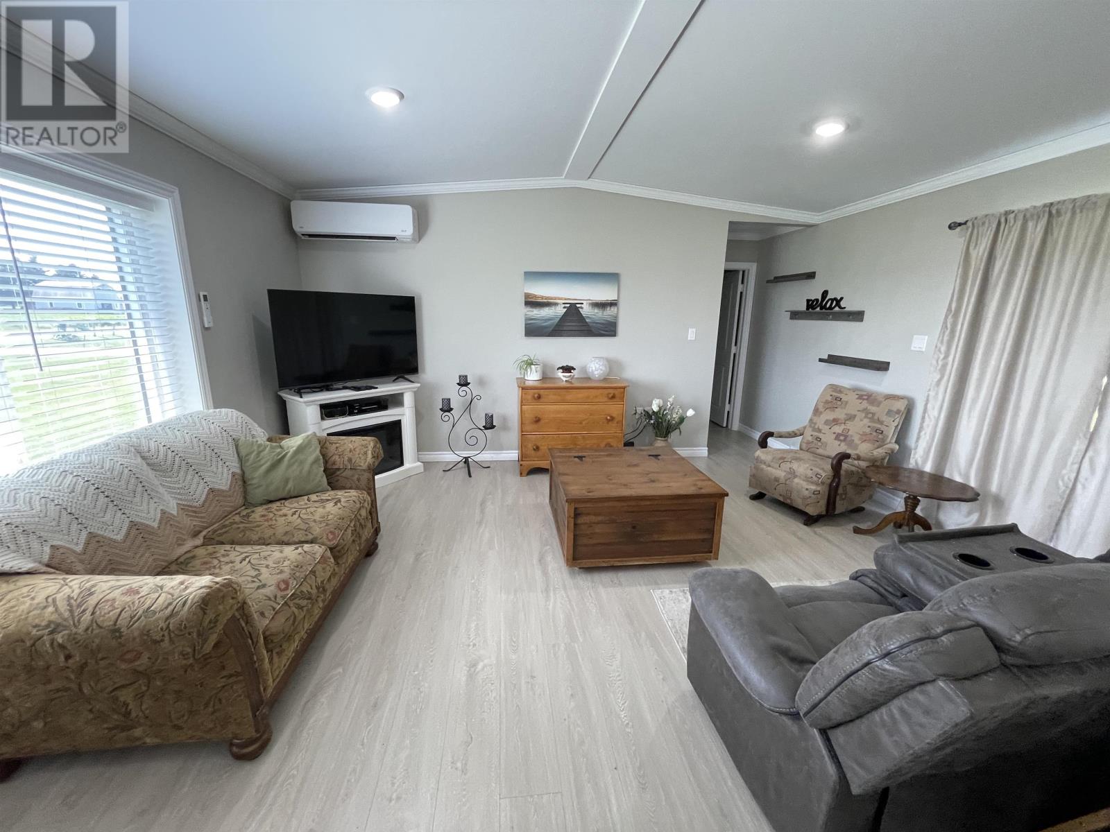 408,404,396 FORTUNE COVE Road - 9