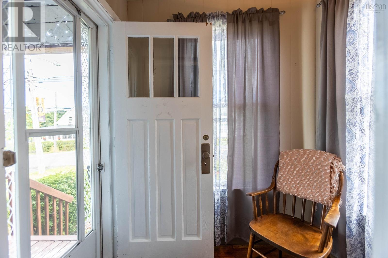 137 Main Street - 16