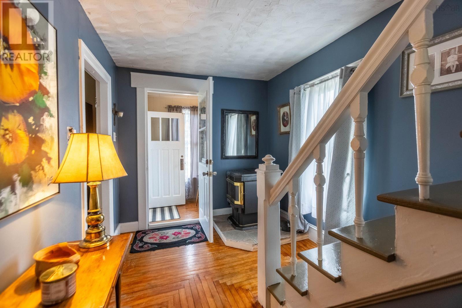 137 Main Street - 17
