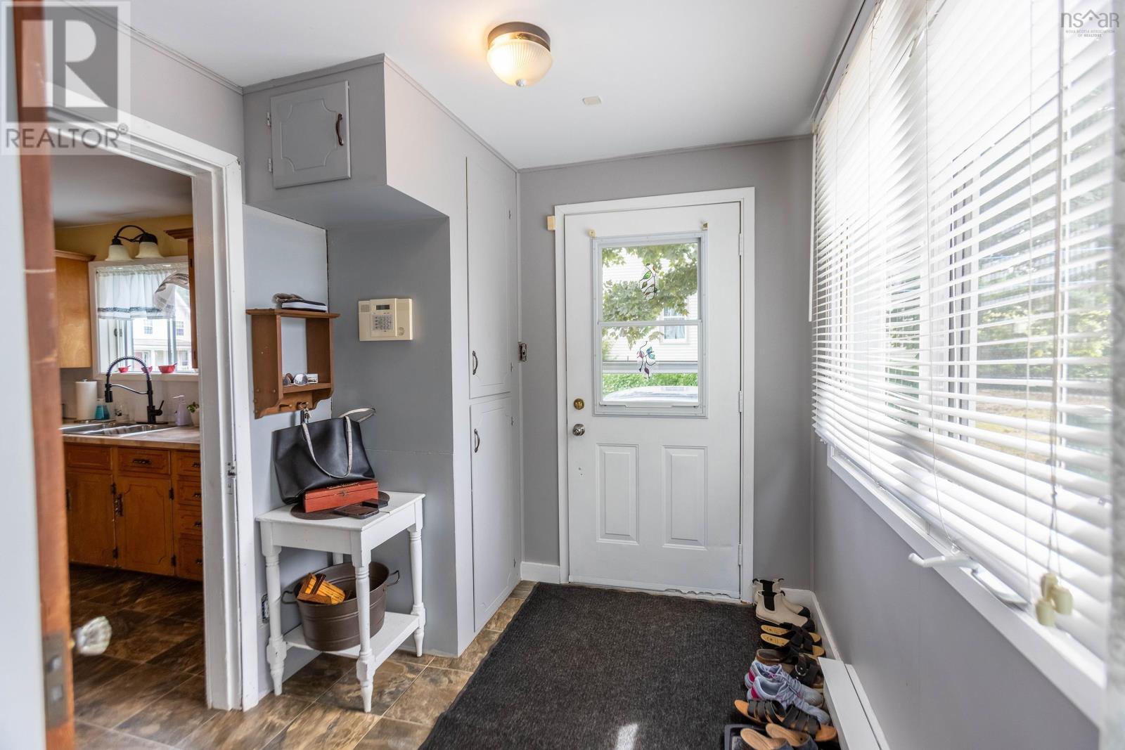 137 Main Street - 7