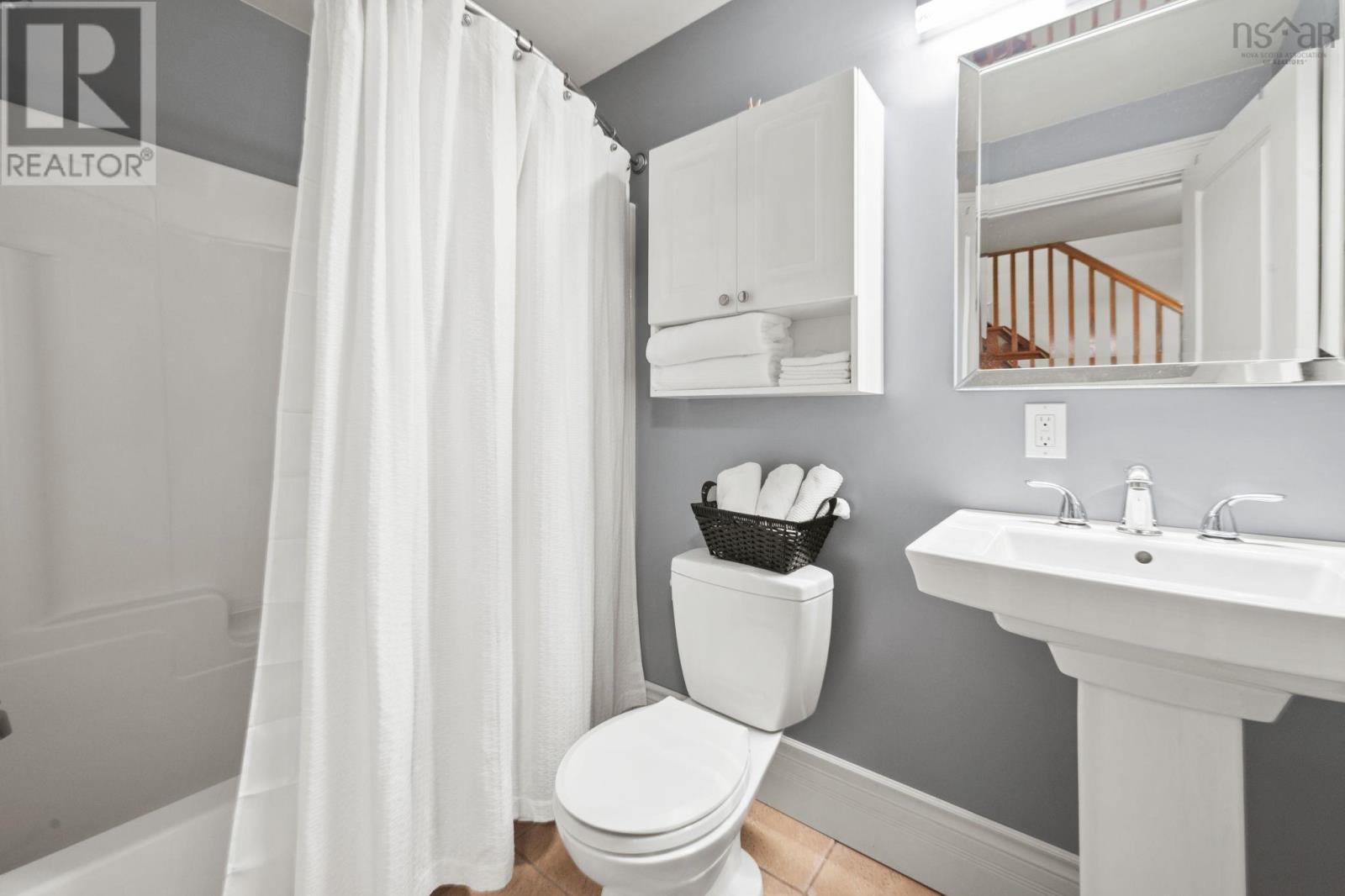 Property 36 of 50 of 133 Lundy  Dartmouth B2WS3S Drive