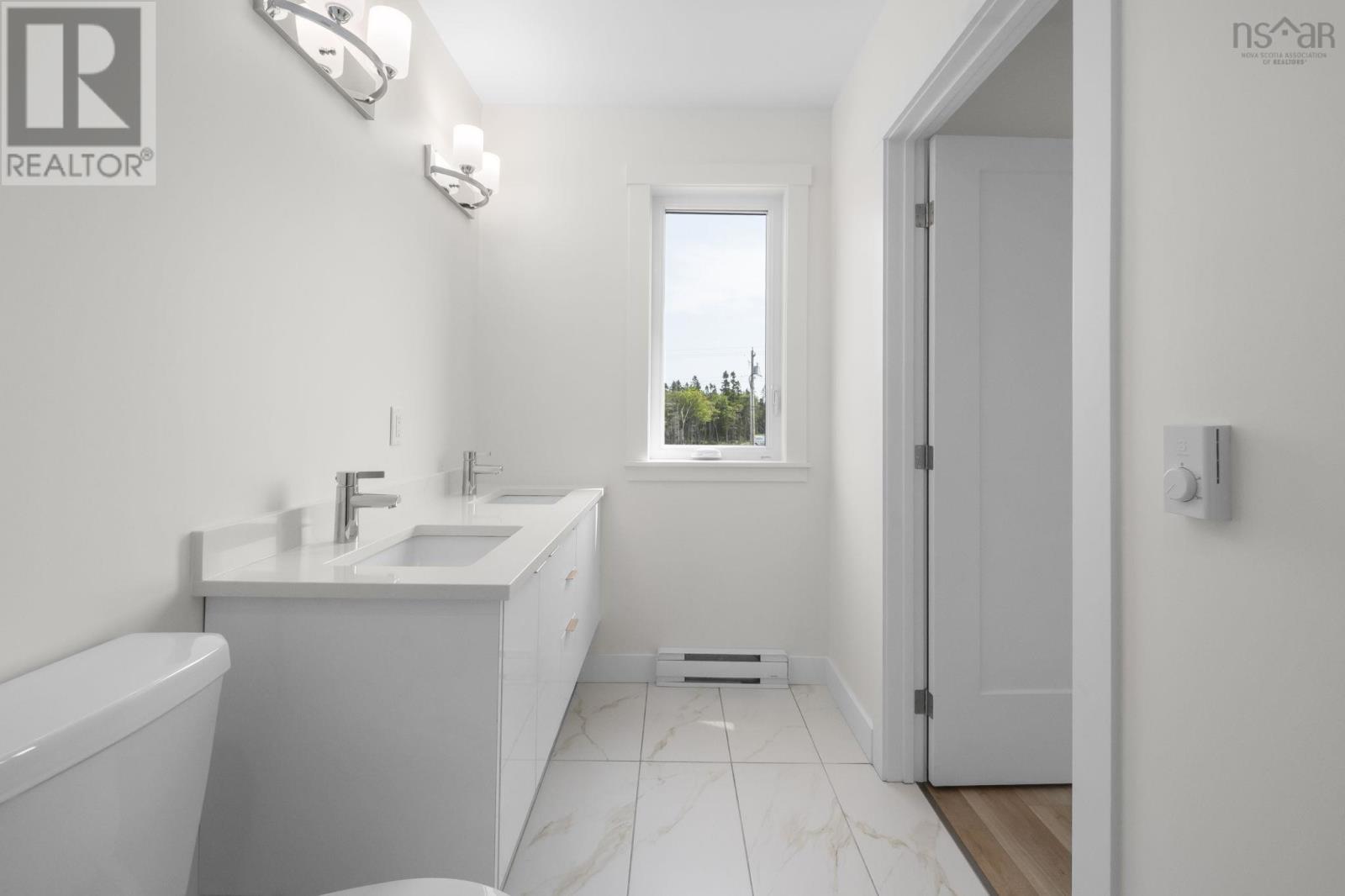 42 Berm Street - 27