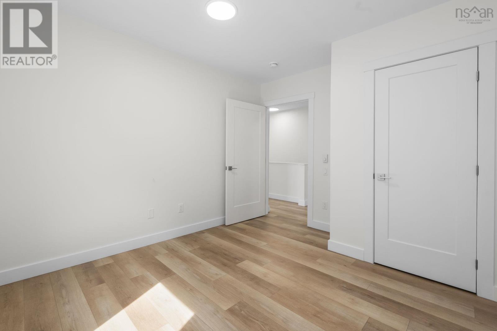 42 Berm Street - 29