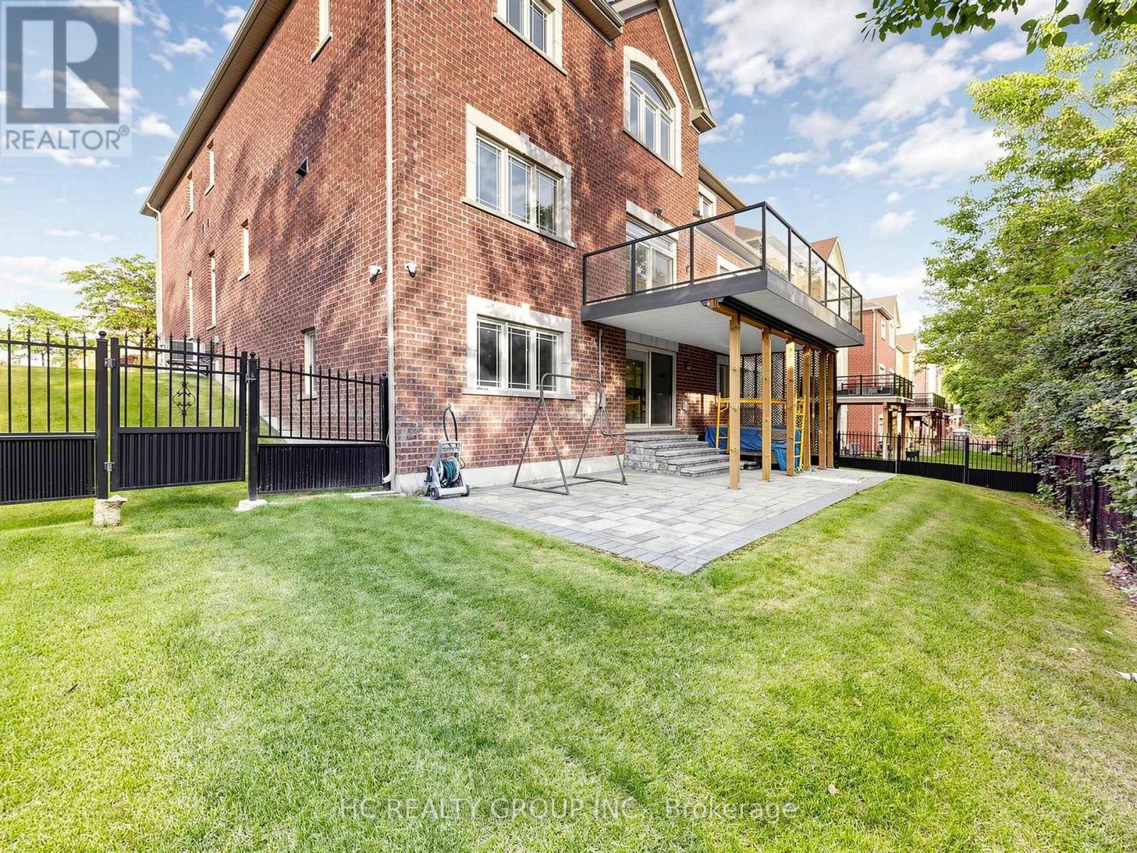 120 UPPER POST ROAD - Image 48