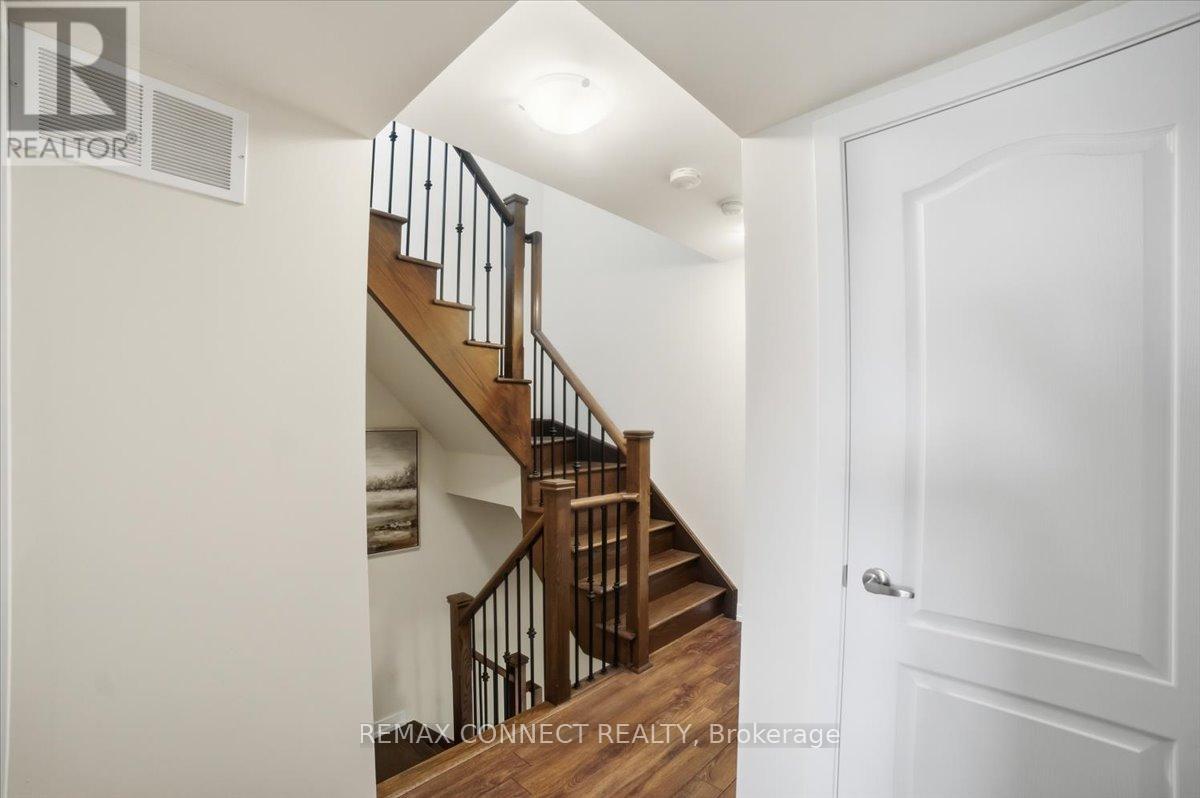 #2231 10 WESTMEATH LANE - 10