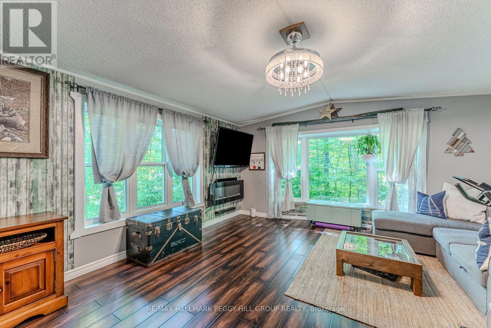 7498 ISLAND CRESCENT - 4