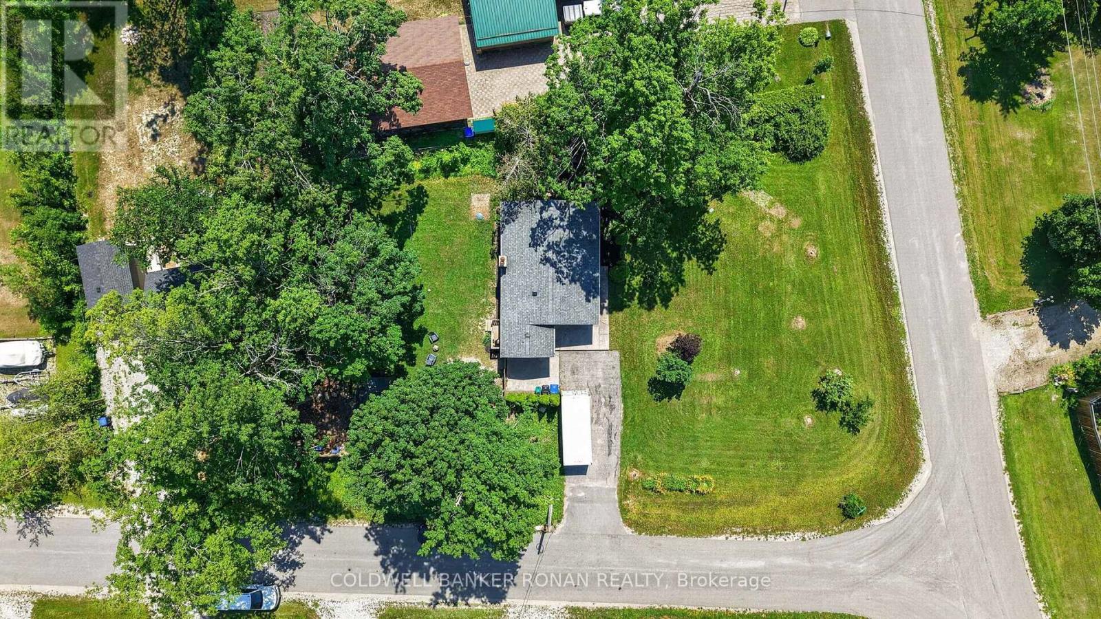 4 BLACKMAN BOULEVARD - 27