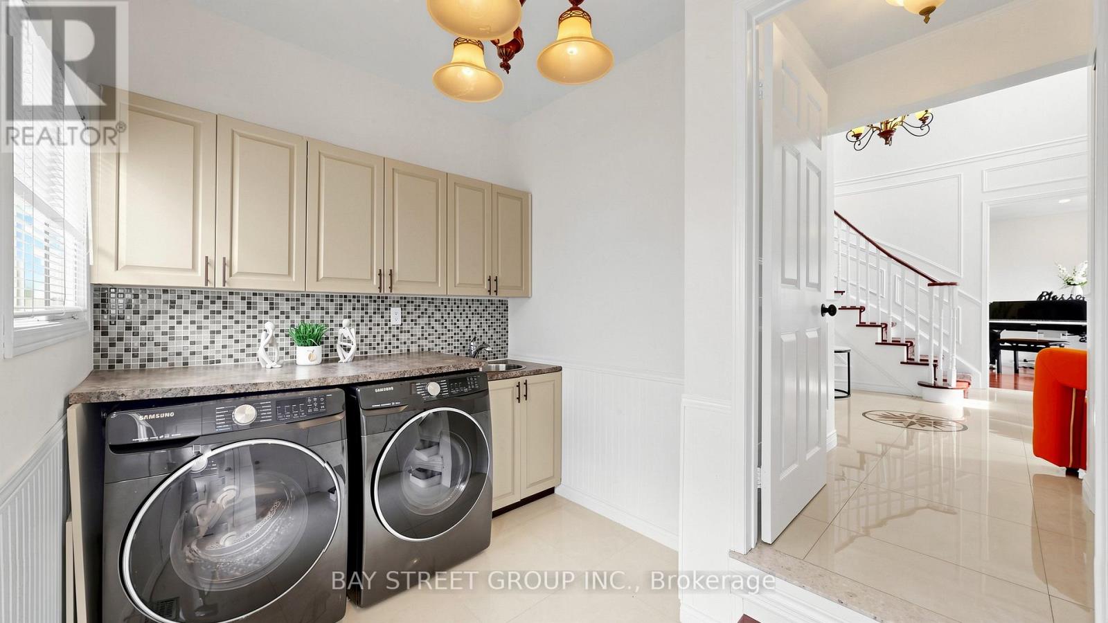26 KEW GARDENS - 13