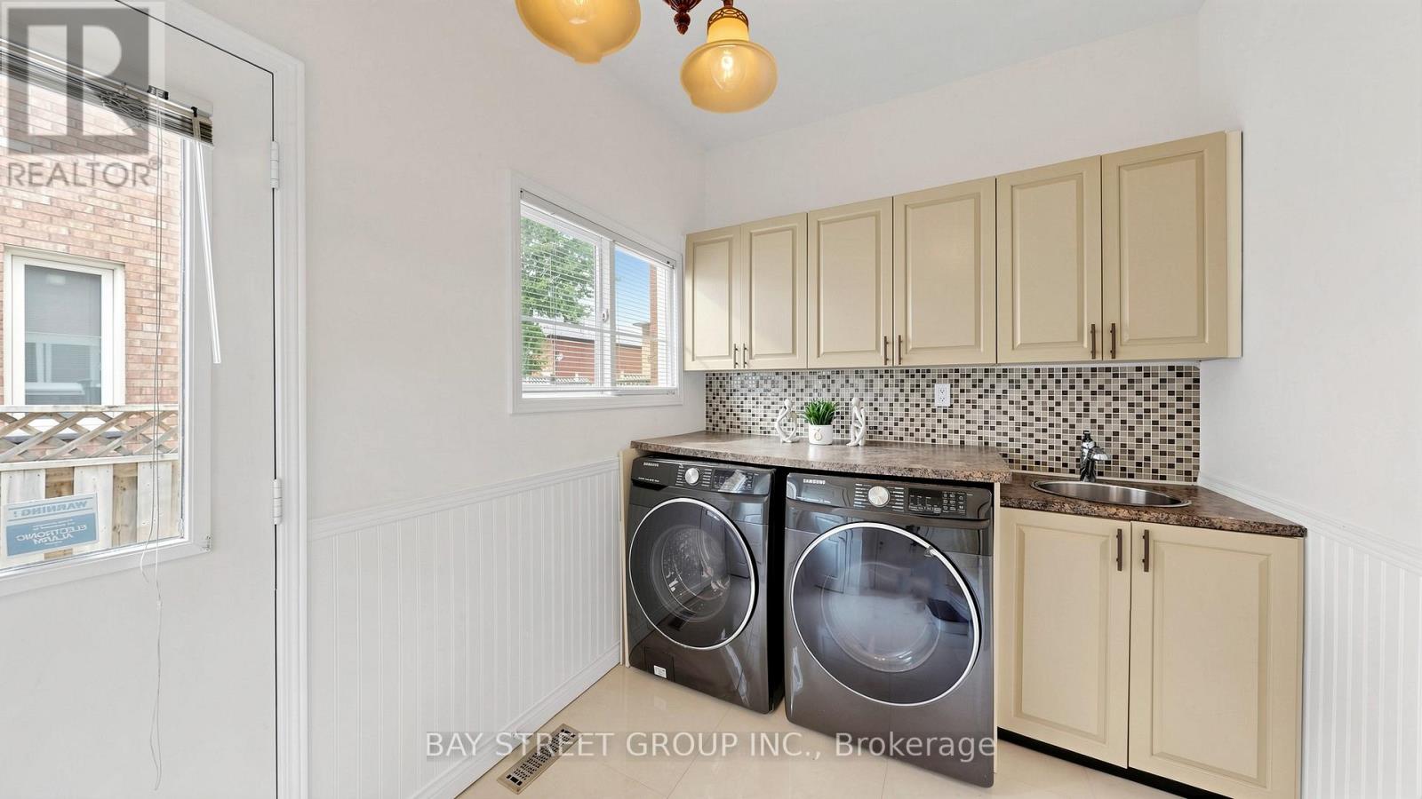 26 KEW GARDENS - 14