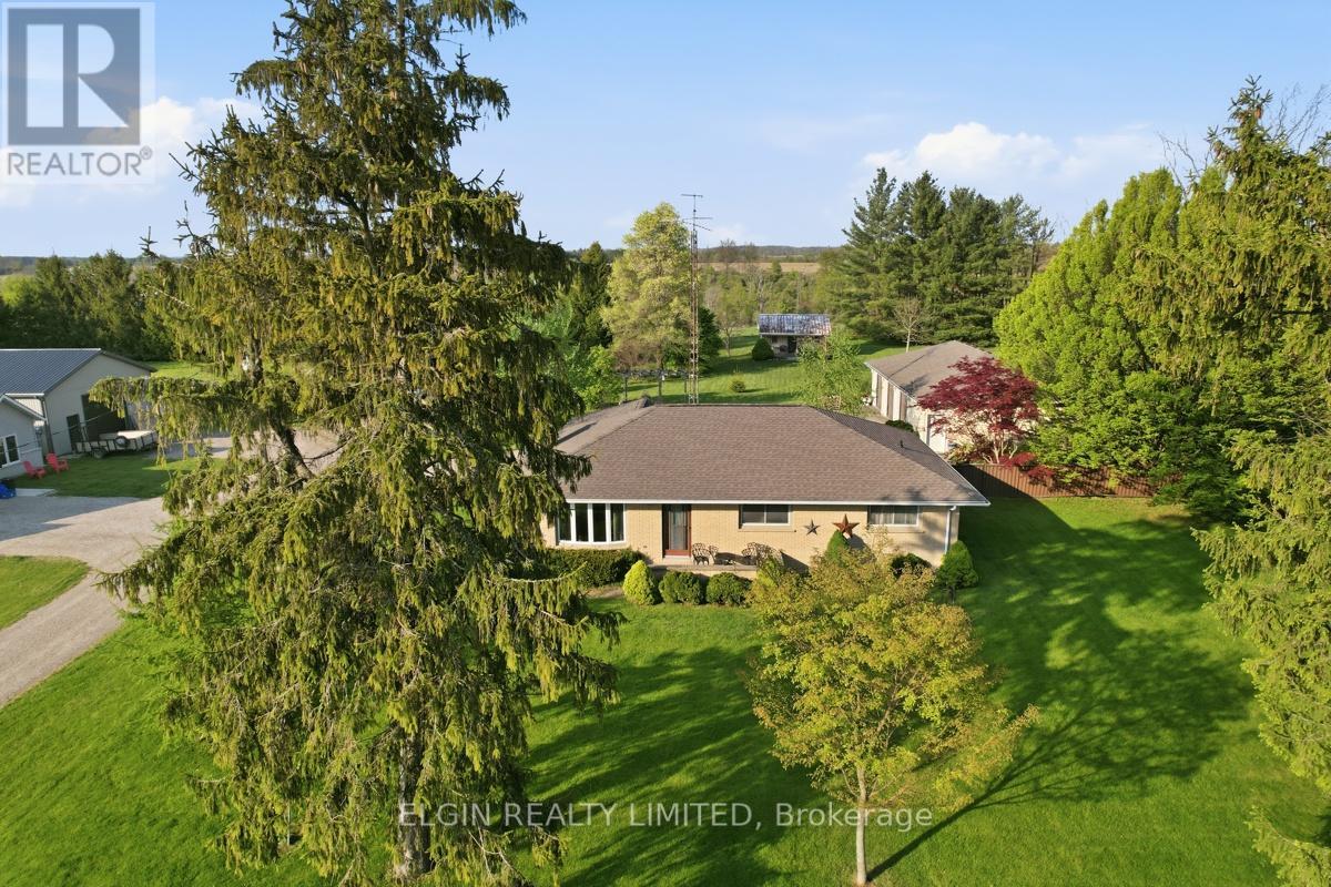9022 IONA ROAD - 3