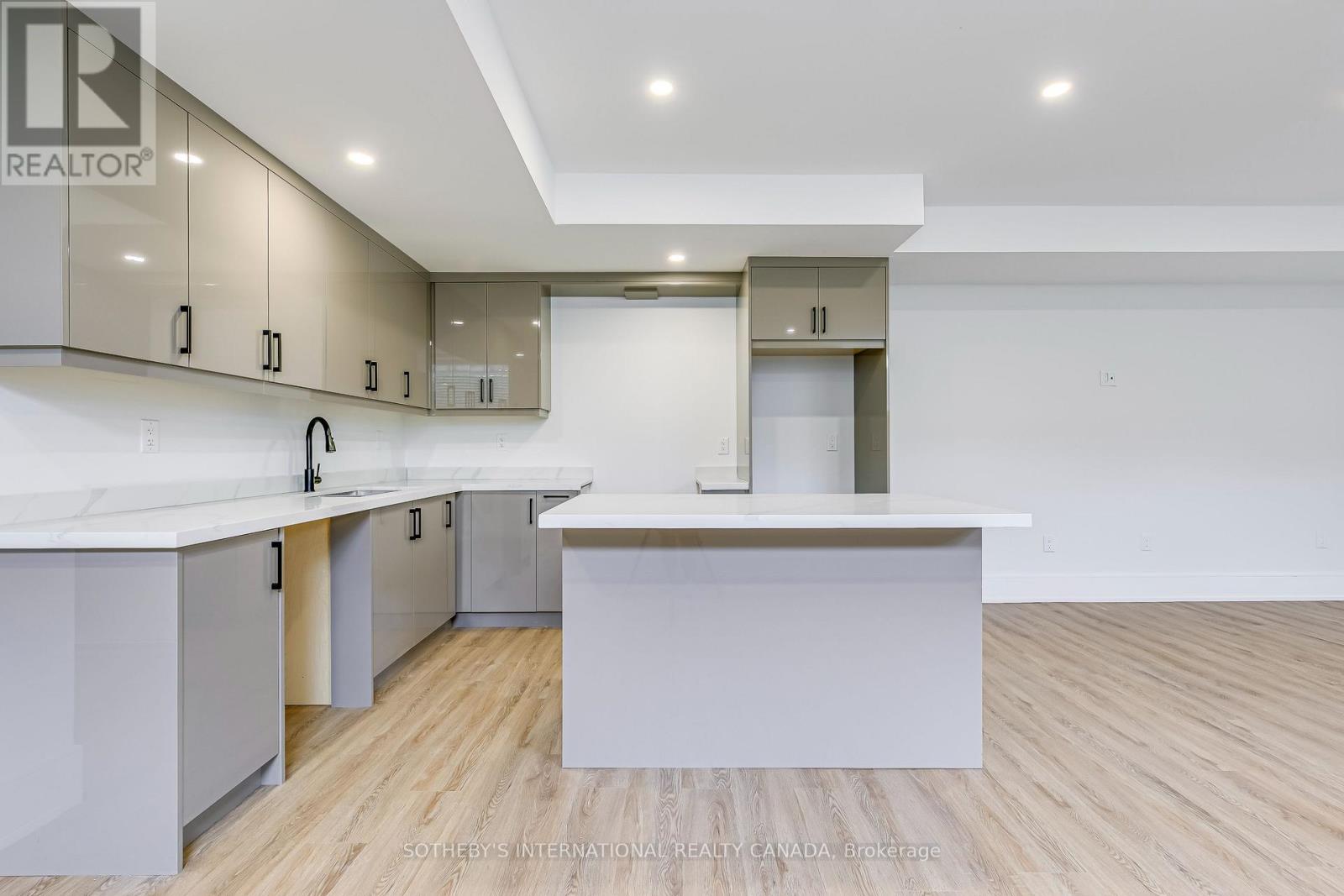 797 FIRST STREET - 33