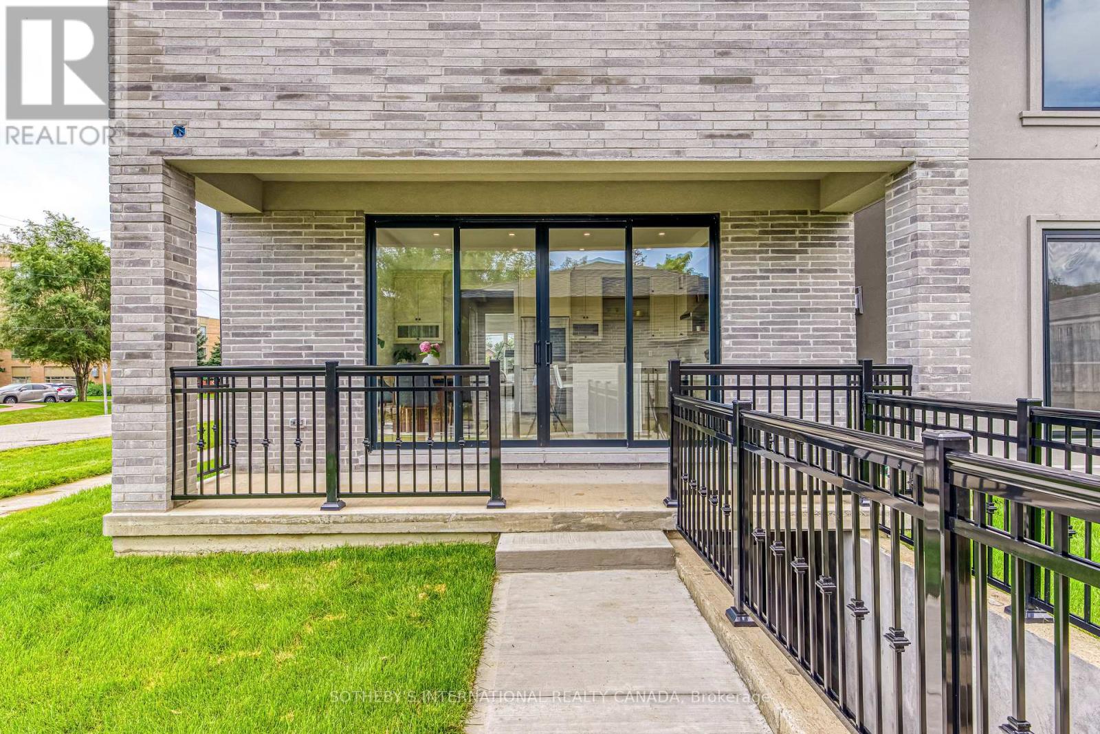 797 FIRST STREET - 39